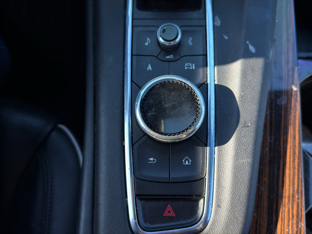 Used 2021 Cadillac Escalade ESV Premium Luxury w/ LPO, Radiant Package image 29