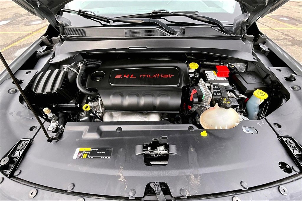 Used 2022 Jeep Compass Trailhawk w/ Trailhawk Convenience Group image 12