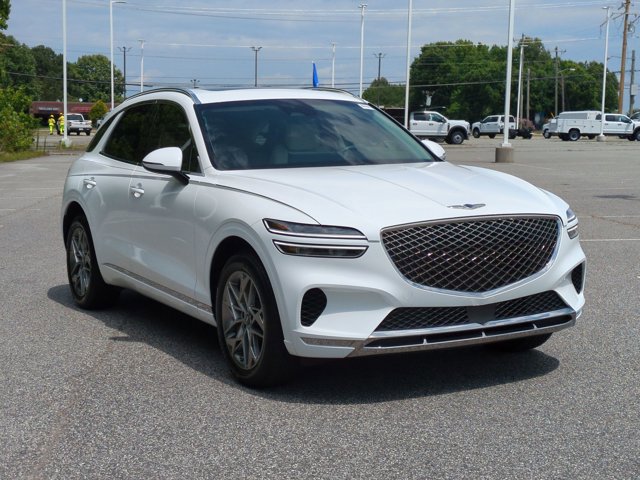Used 2023 Genesis GV70 2.5T w/ Select Package AWD/4WD image 2