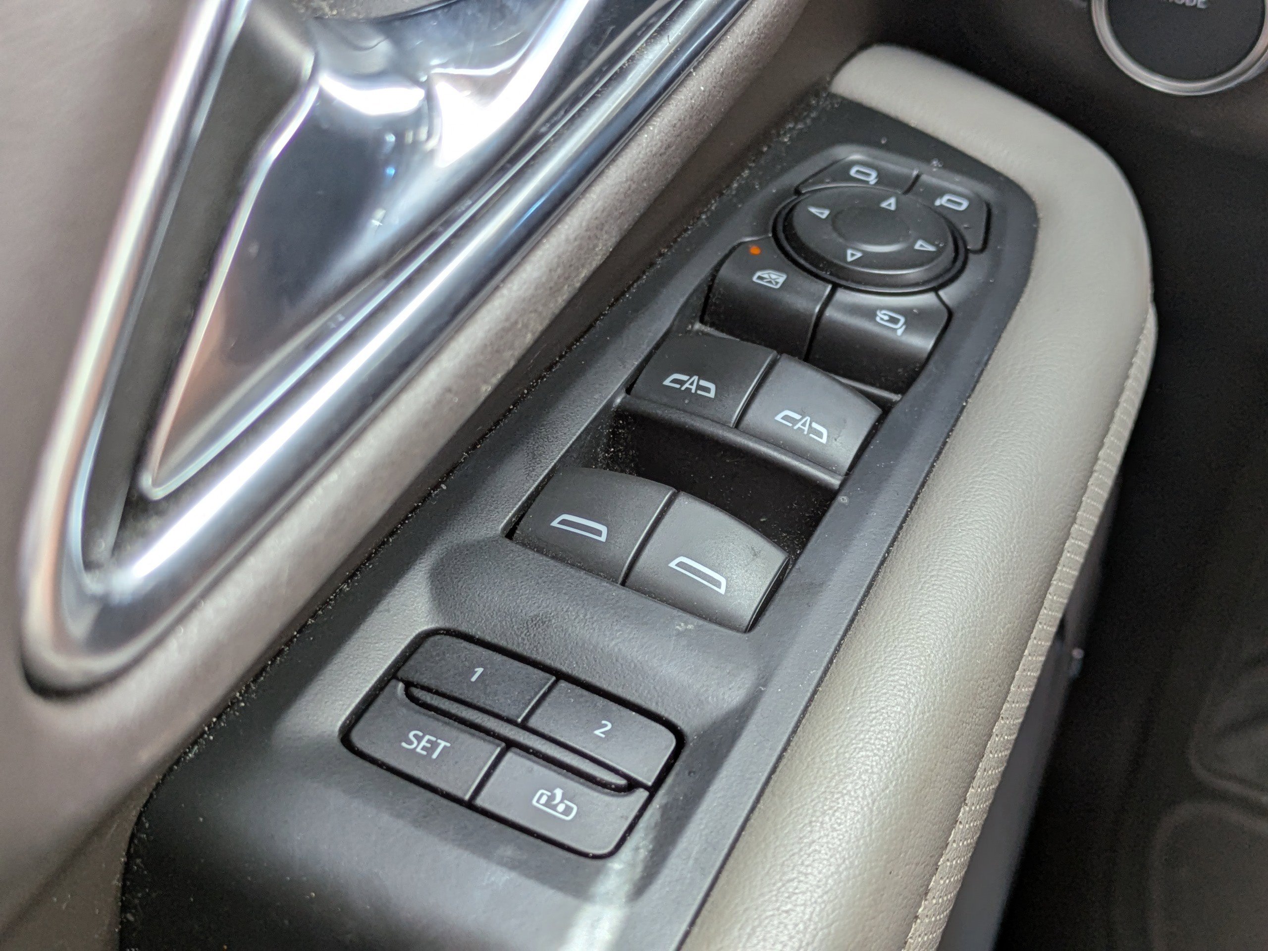 Used 2021 GMC Yukon SLT w/ SLT Premium Package AWD/4WD image 21