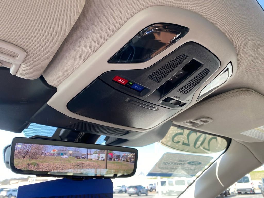 Used 2025 Subaru Outback Touring XT image 24