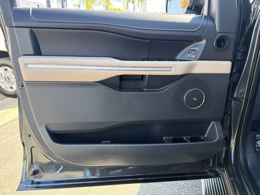 Certified 2023 Ford Expedition Limited AWD/4WD image 22
