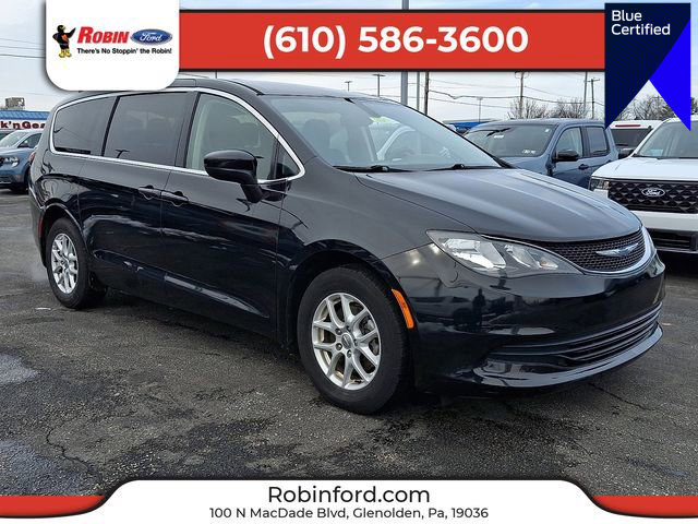 Used 2017 Chrysler Pacifica LX image 1