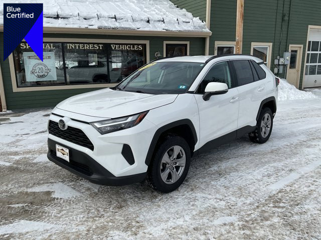 Used 2023 Toyota RAV4 XLE image 1