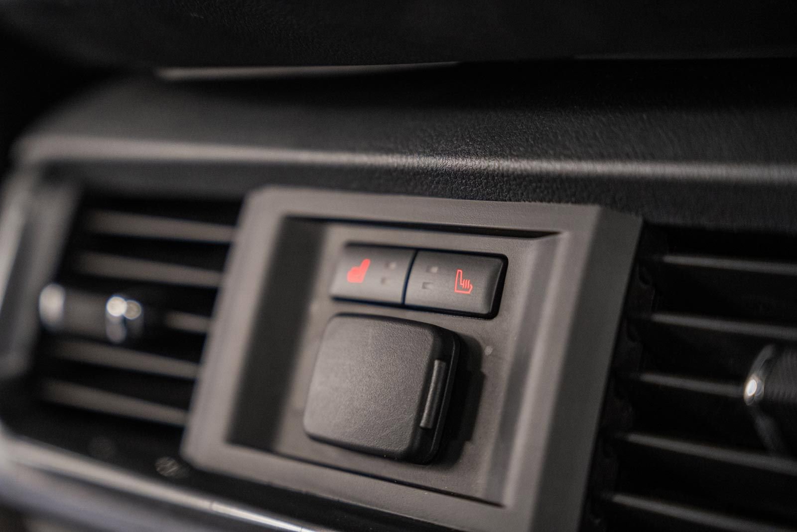 Certified 2022 Ford F150 Lariat w/ Equipment Group 502A High image 41