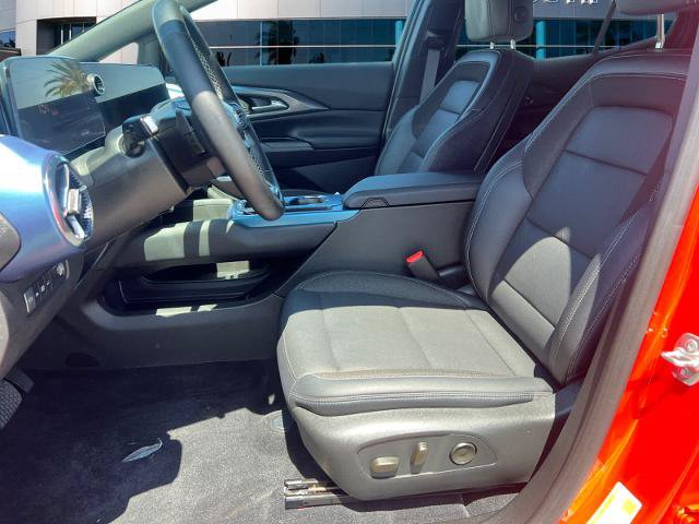 Used 2024 Chevrolet Equinox EV LT FWD image 7