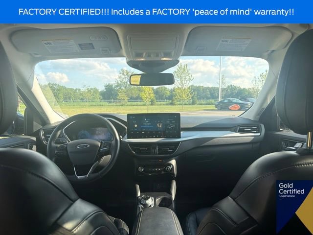 Certified 2025 Ford Escape Platinum AWD/4WD image 19