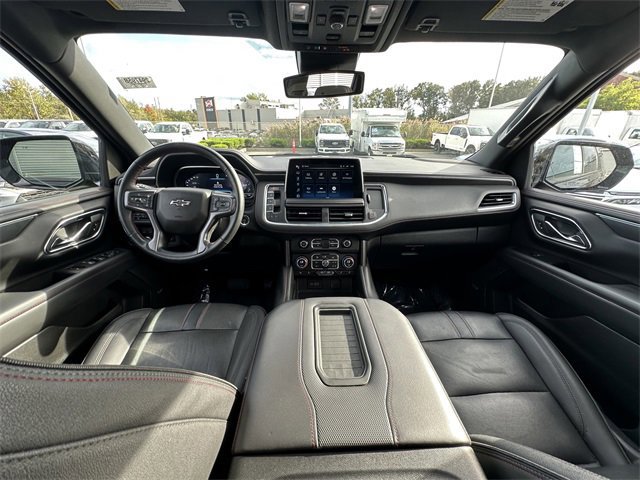 Used 2023 Chevrolet Suburban RST w/ Sport Performance Package image 18