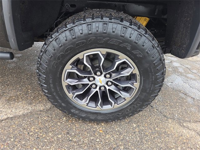 Used 2021 Chevrolet Colorado ZR2 image 28