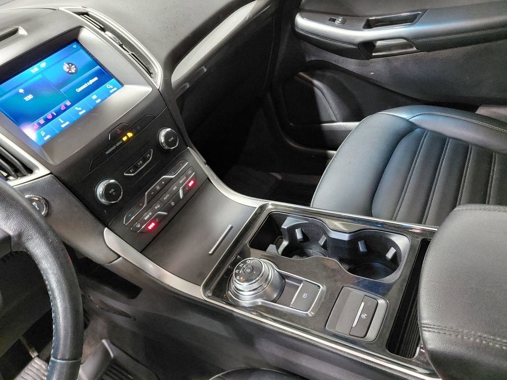 Certified 2019 Ford Edge SEL w/ Equipment Group 201A image 26