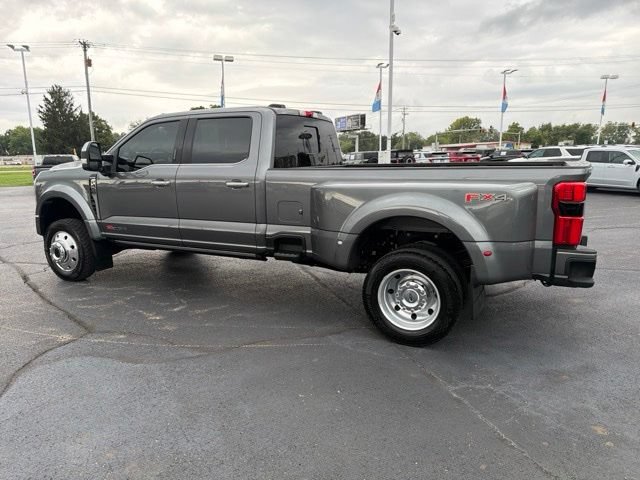 Certified 2024 Ford F450 Platinum w/ FX4 Off-Road Package AWD/4WD image 5