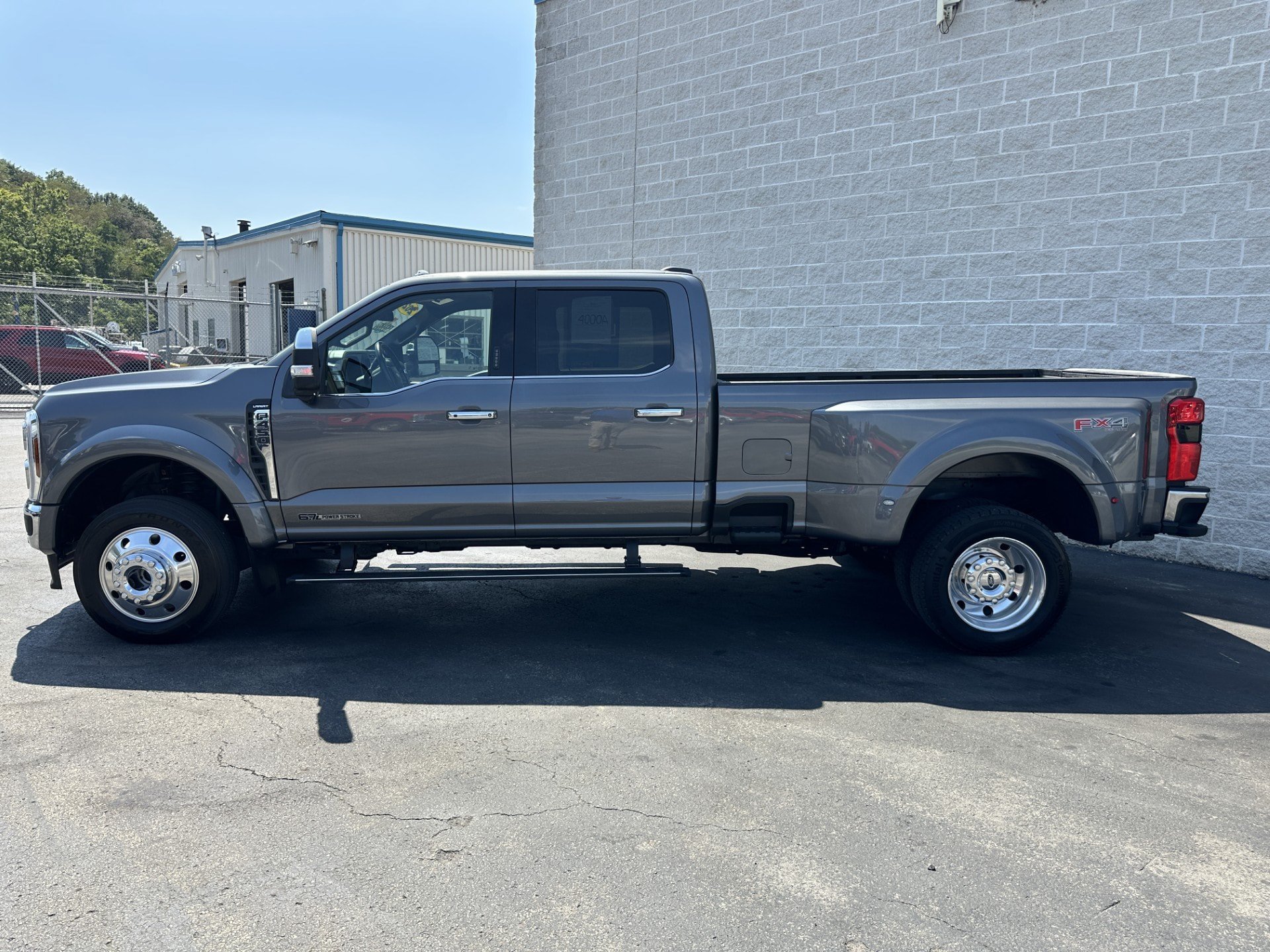 Certified 2024 Ford F450 Lariat w/ Lariat Ultimate Package AWD/4WD image 4