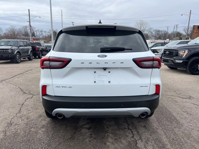 Certified 2023 Ford Escape Active w/ Tech Pack #2 image 3