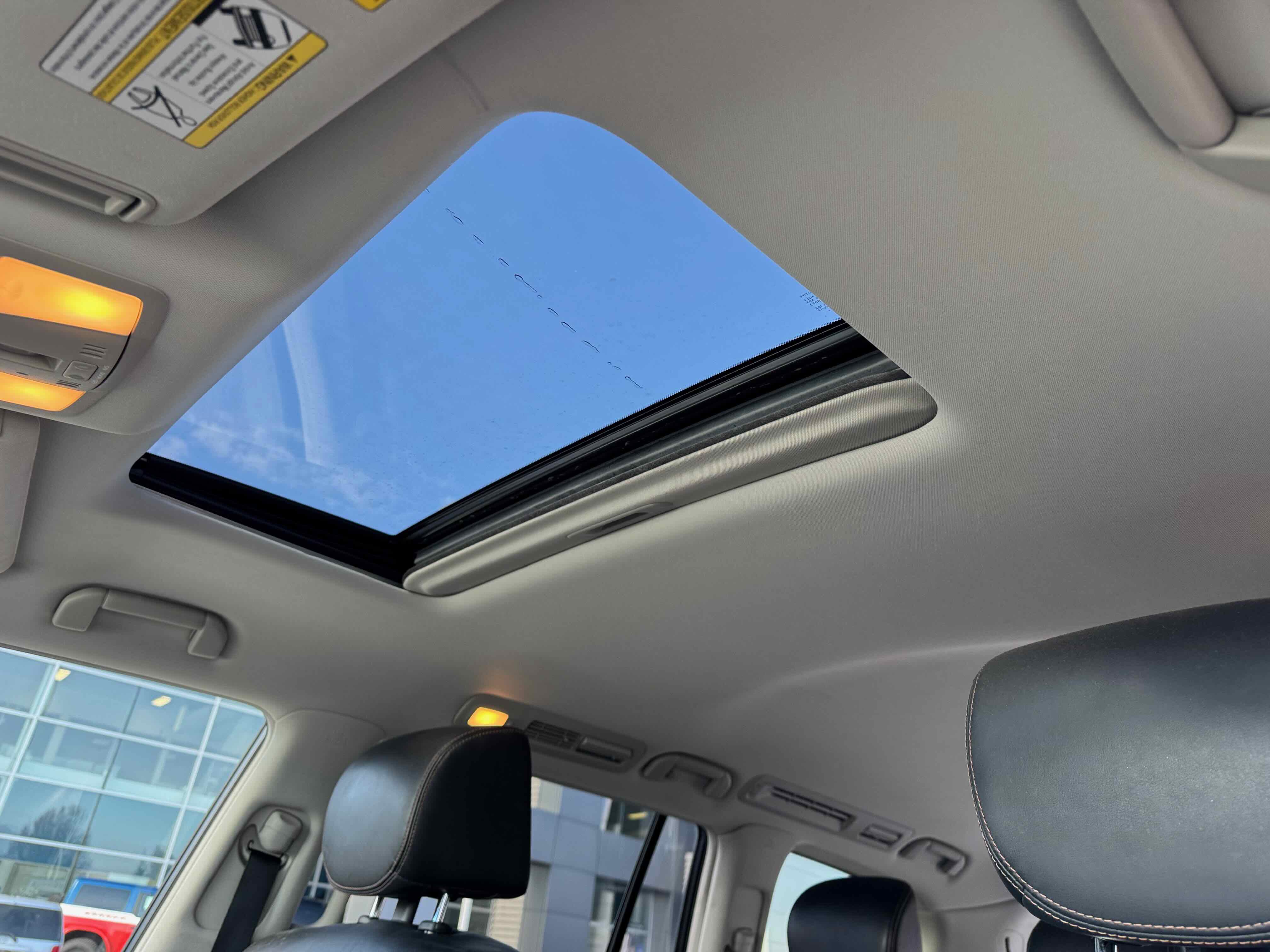 Used 2017 Nissan Armada Platinum image 28