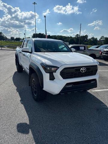 Used 2024 Toyota Tacoma TRD Off-Road AWD/4WD video 1