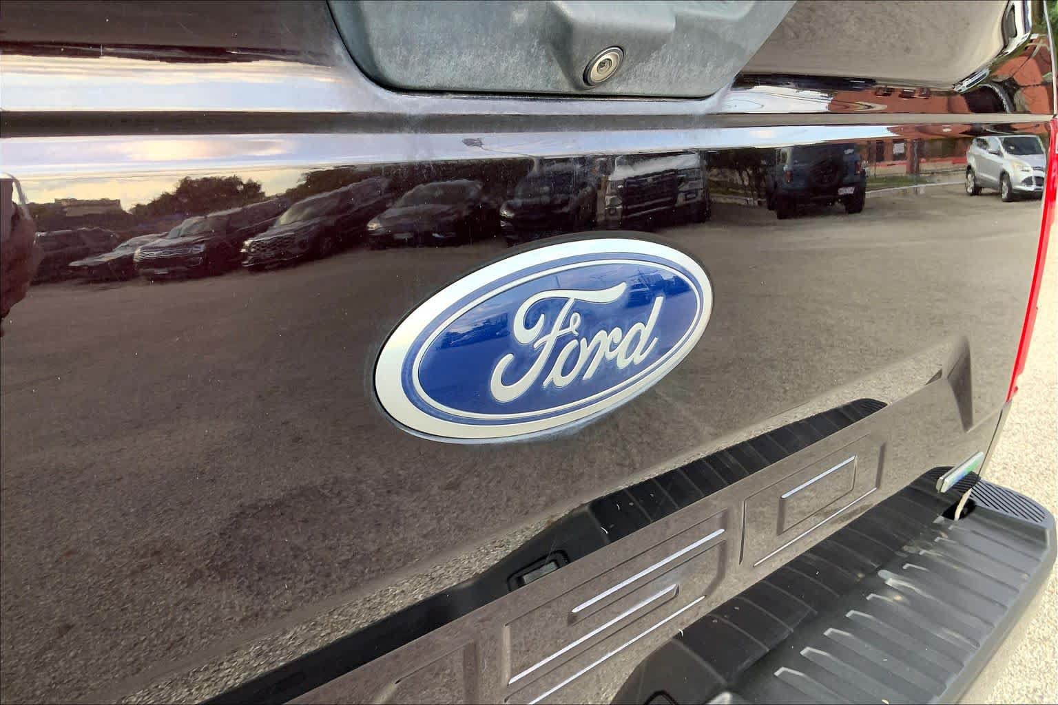 Certified 2019 Ford F150 XL w/ Equipment Group 101A Mid RWD image 9