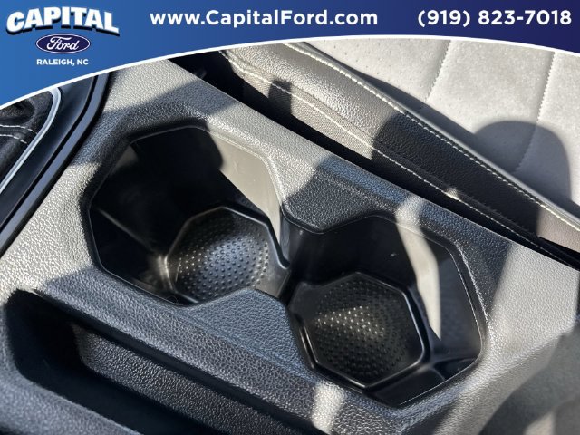 Used 2025 Volkswagen Jetta SE FWD image 32
