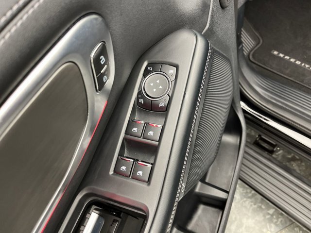 Certified 2025 Ford Expedition Platinum AWD/4WD image 10