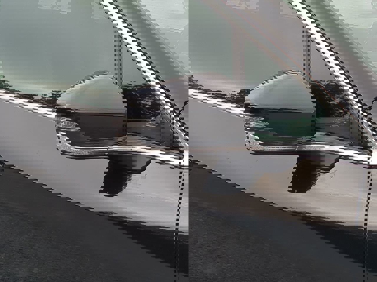 Used 2022 Subaru Outback Premium image 10