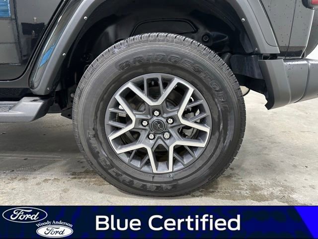 Used 2024 Jeep Wrangler Unlimited Sahara w/ Technology Group image 8
