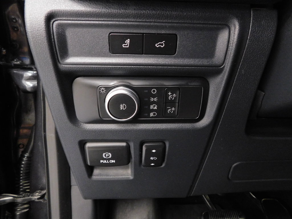 Certified 2022 Ford Expedition Limited AWD/4WD image 16