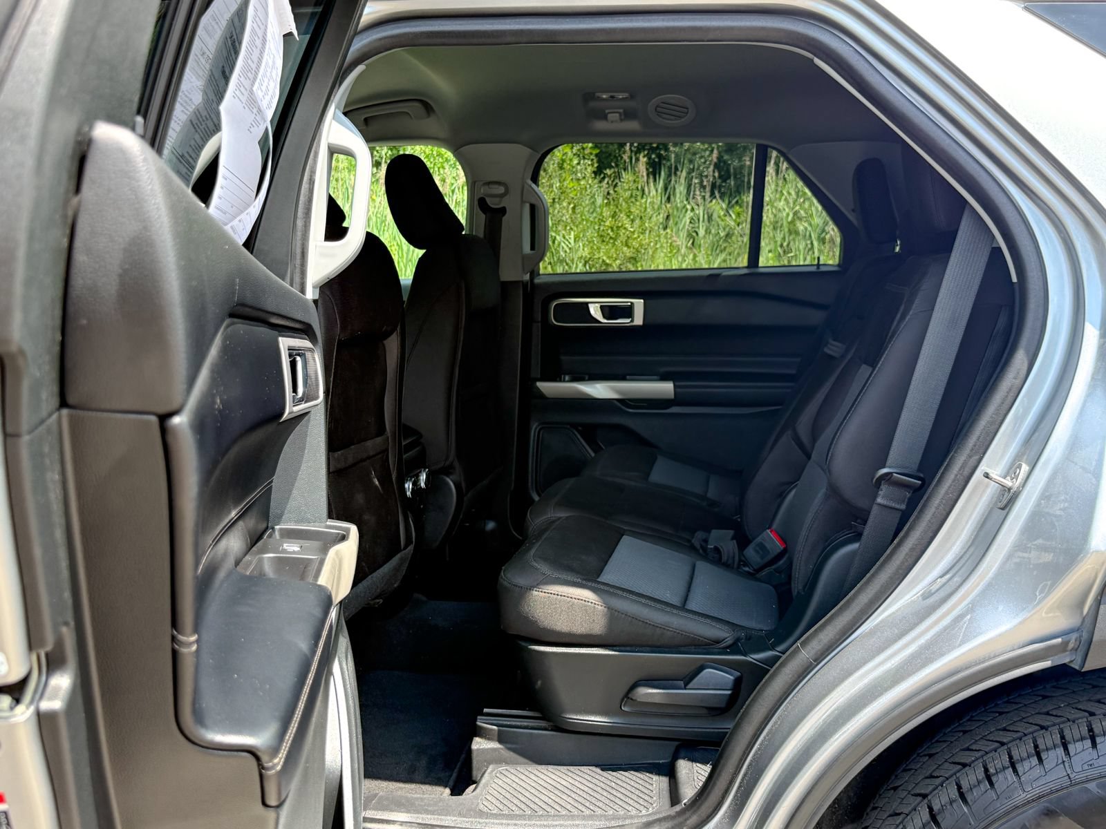 Certified 2022 Ford Explorer XLT w/ Class IV Trailer Tow Package AWD/4WD image 19