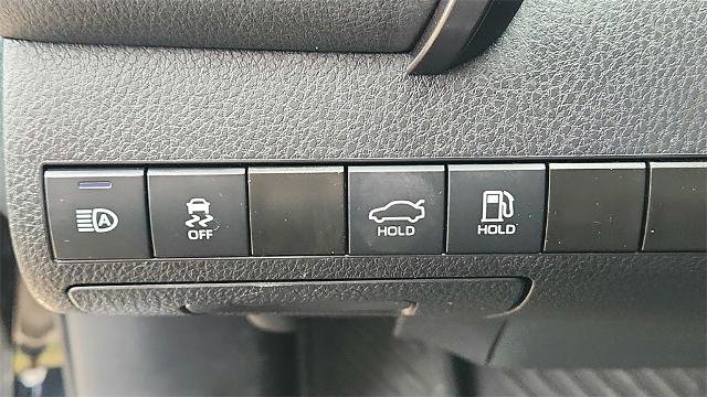 Used 2024 Toyota Camry SE image 10