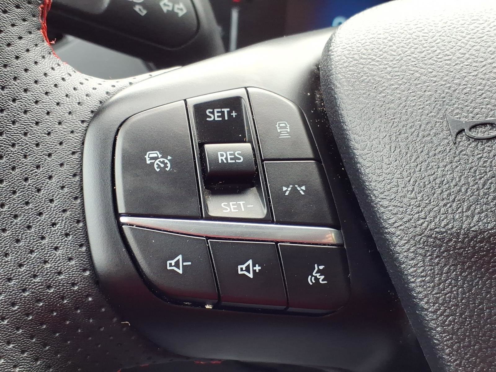Certified 2023 Ford Escape ST-Line AWD/4WD image 24