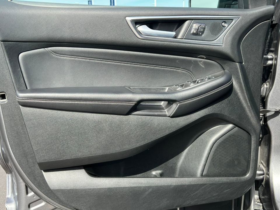 Certified 2024 Ford Edge Titanium w/ Equipment Group 301A AWD/4WD image 16