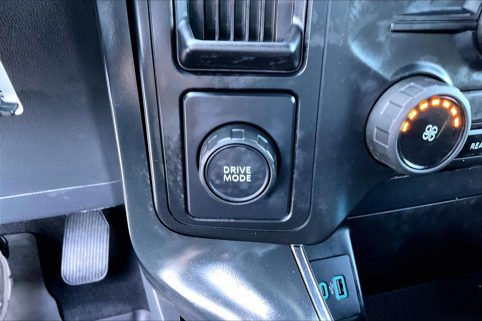 Certified 2024 Ford F150 STX RWD image 28