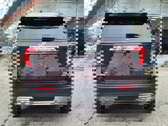 Certified 2023 Ford Explorer XLT w/ Equipment Group 202A image 2