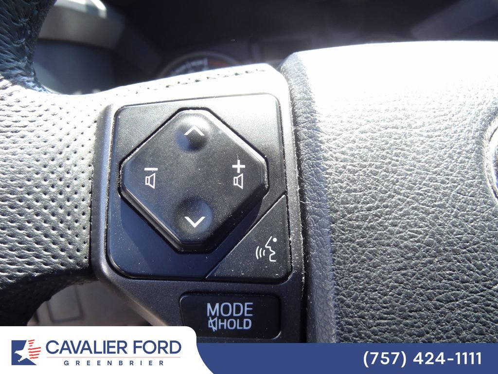 Used 2023 Toyota Tacoma TRD Off-Road w/ Technology Package AWD/4WD image 10