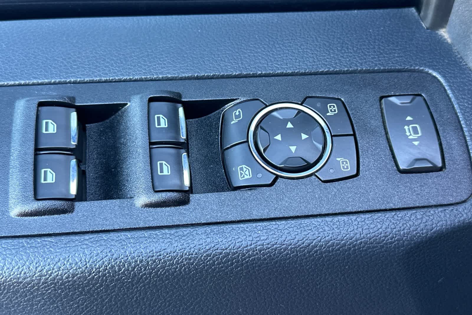 Certified 2022 Ford F250 Lariat w/ Lariat Value Package AWD/4WD image 12