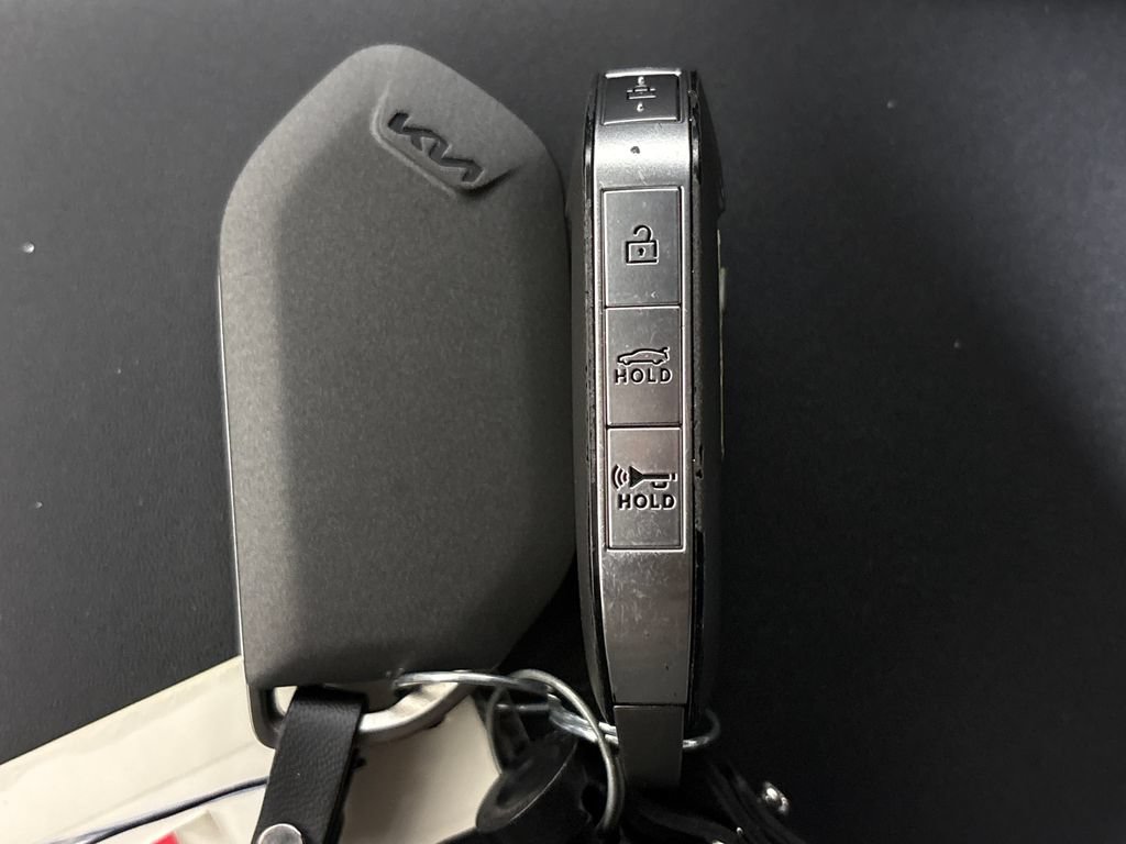 Used 2025 Kia K4 GT-Line FWD image 33