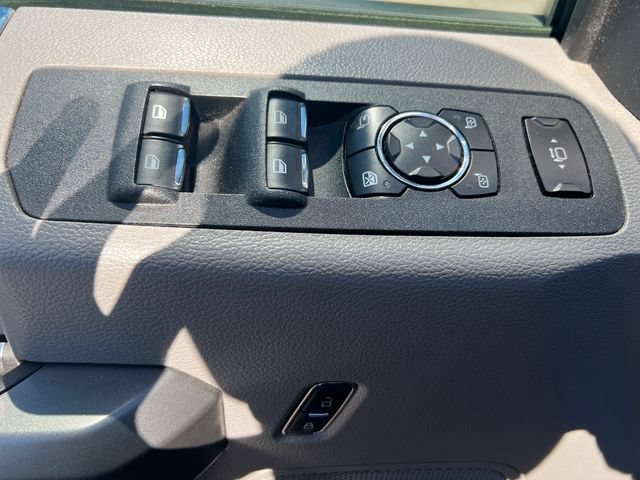 Certified 2017 Ford F250 XLT w/ XLT Value Package AWD/4WD image 15