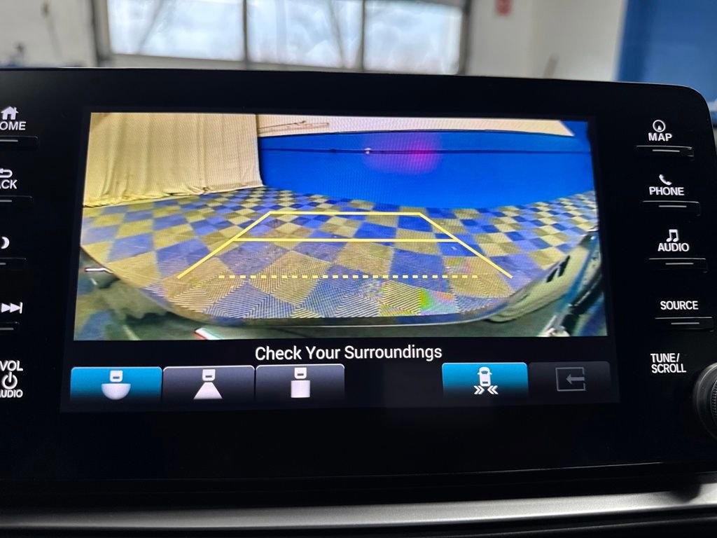 Used 2018 Honda Accord Touring image 24