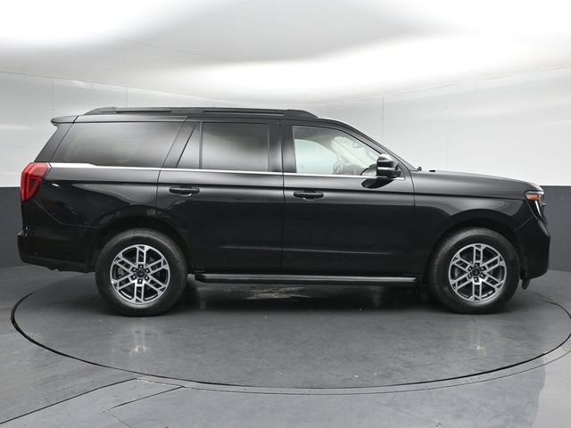 Certified 2025 Ford Expedition Active AWD/4WD image 8
