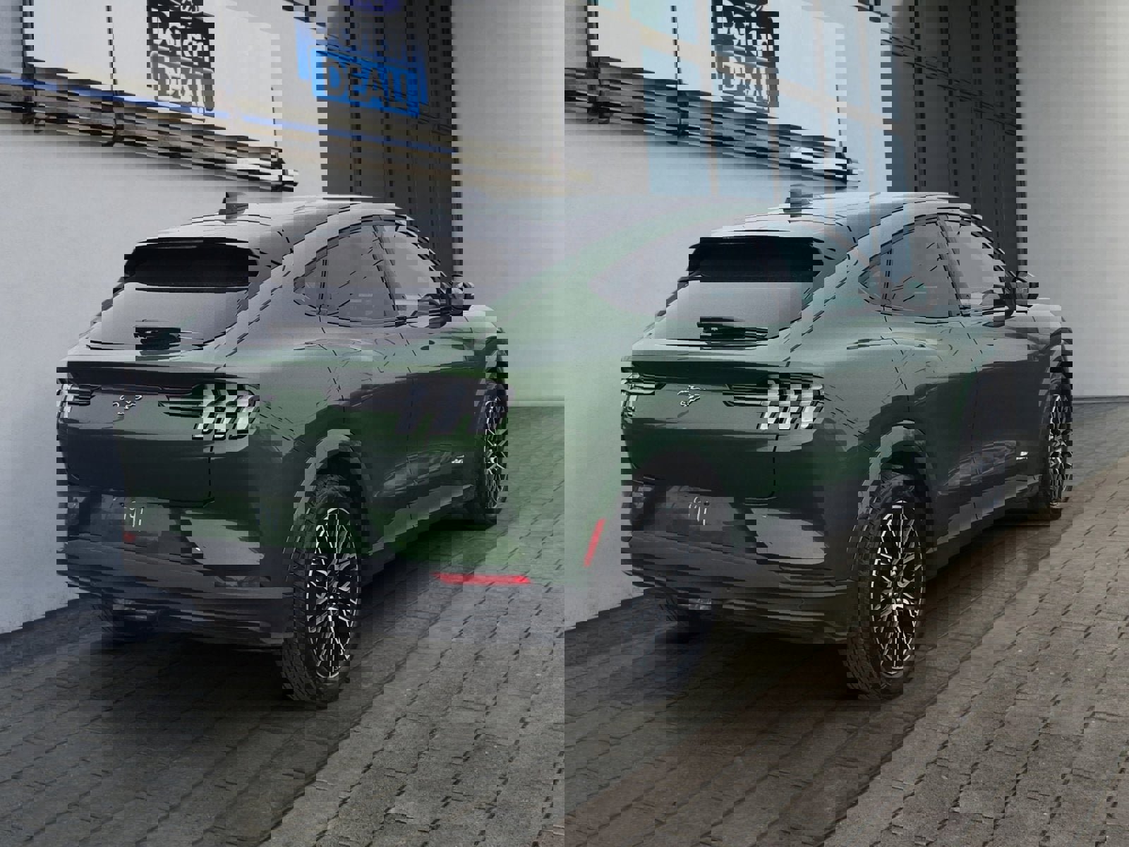 Certified 2025 Ford Mustang Mach-E Premium image 5