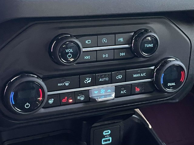 Certified 2025 Ford Bronco Outer Banks AWD/4WD image 8