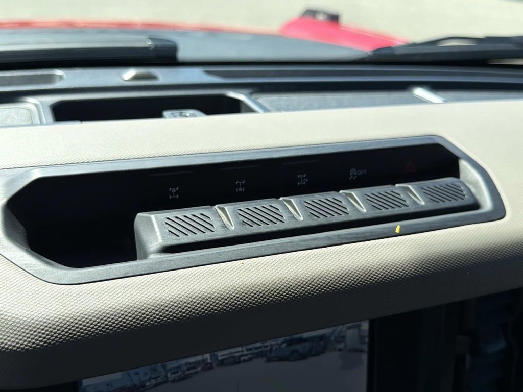 Certified 2022 Ford Bronco Wildtrak AWD/4WD image 26