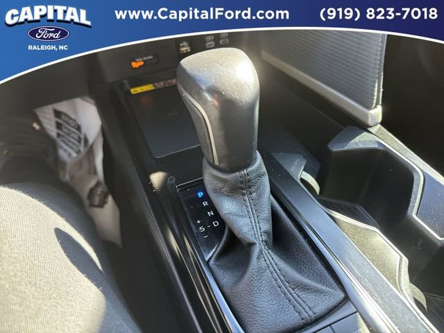 Used 2025 Toyota Camry SE image 29