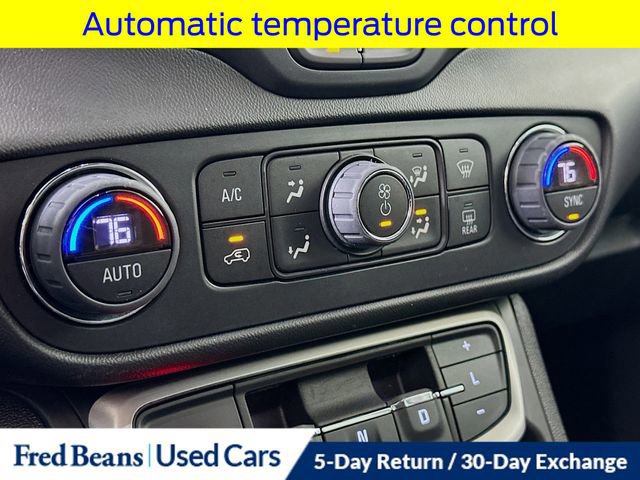 Used 2023 GMC Terrain SLT image 20