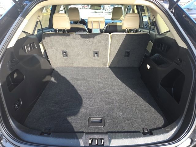 Certified 2024 Ford Edge SEL image 9