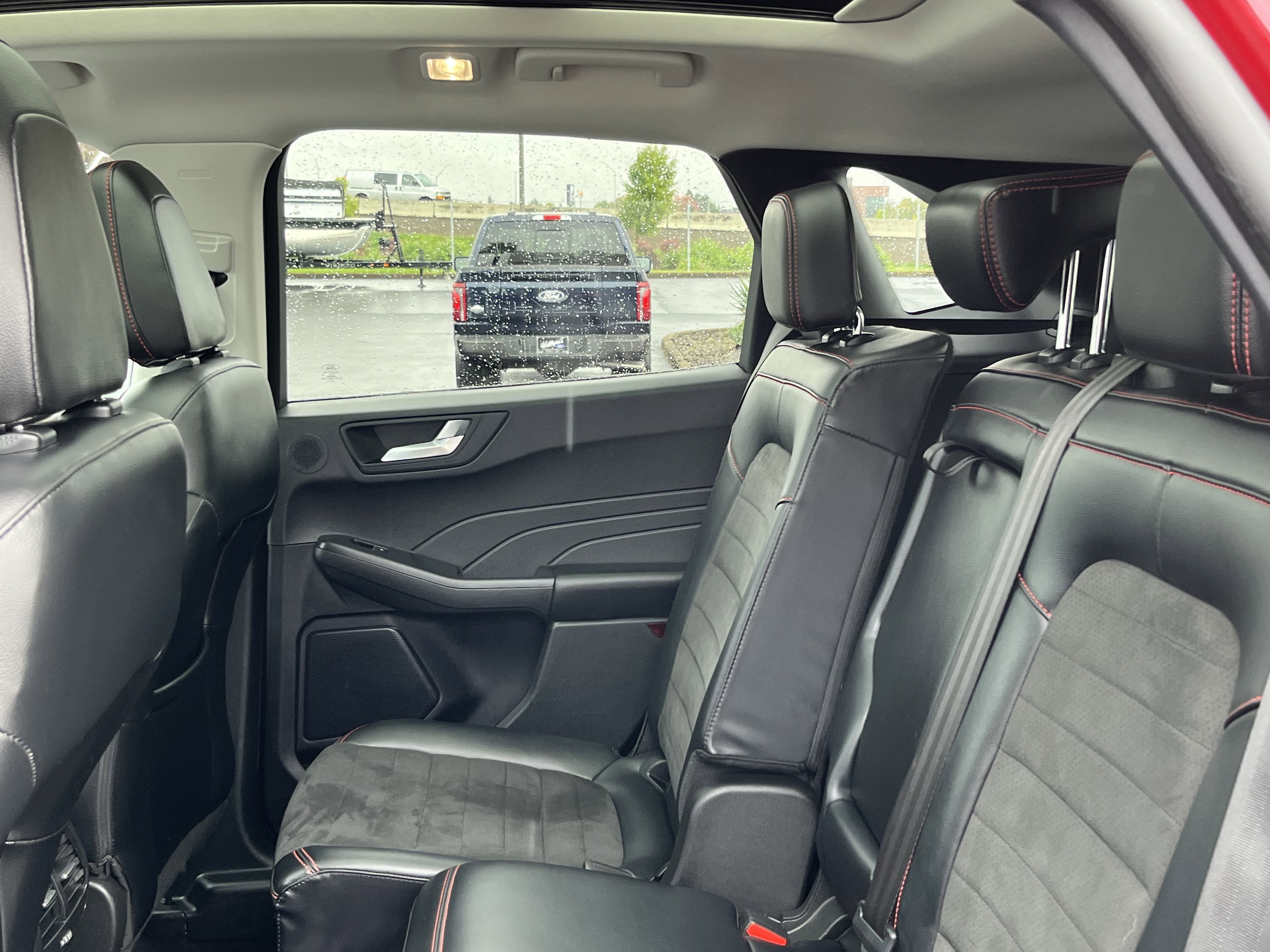 Certified 2022 Ford Escape SEL w/ SEL Stealth AWD Package image 11