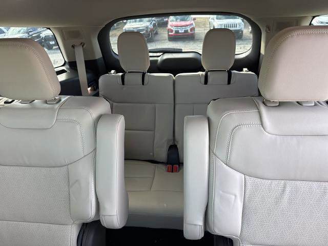 Certified 2024 Ford Explorer Platinum w/ Technology Package image 21