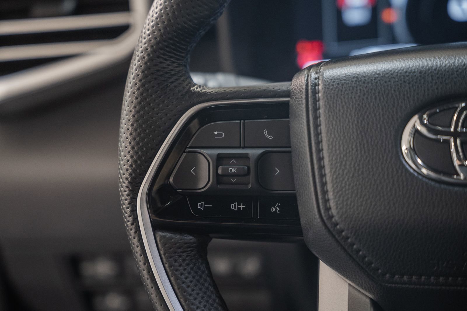 Used 2024 Toyota Tundra Platinum image 38