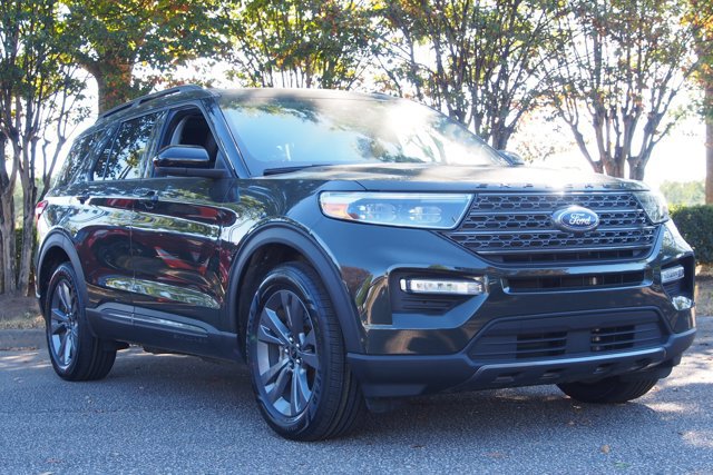 Certified 2022 Ford Explorer XLT w/ Equipment Group 202A