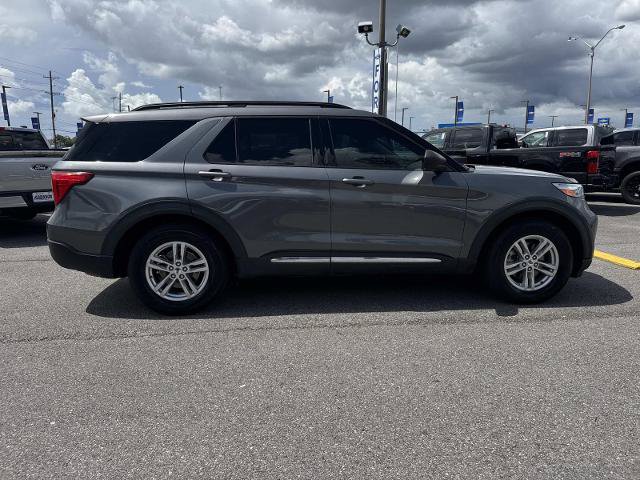 Certified 2021 Ford Explorer XLT RWD image 4