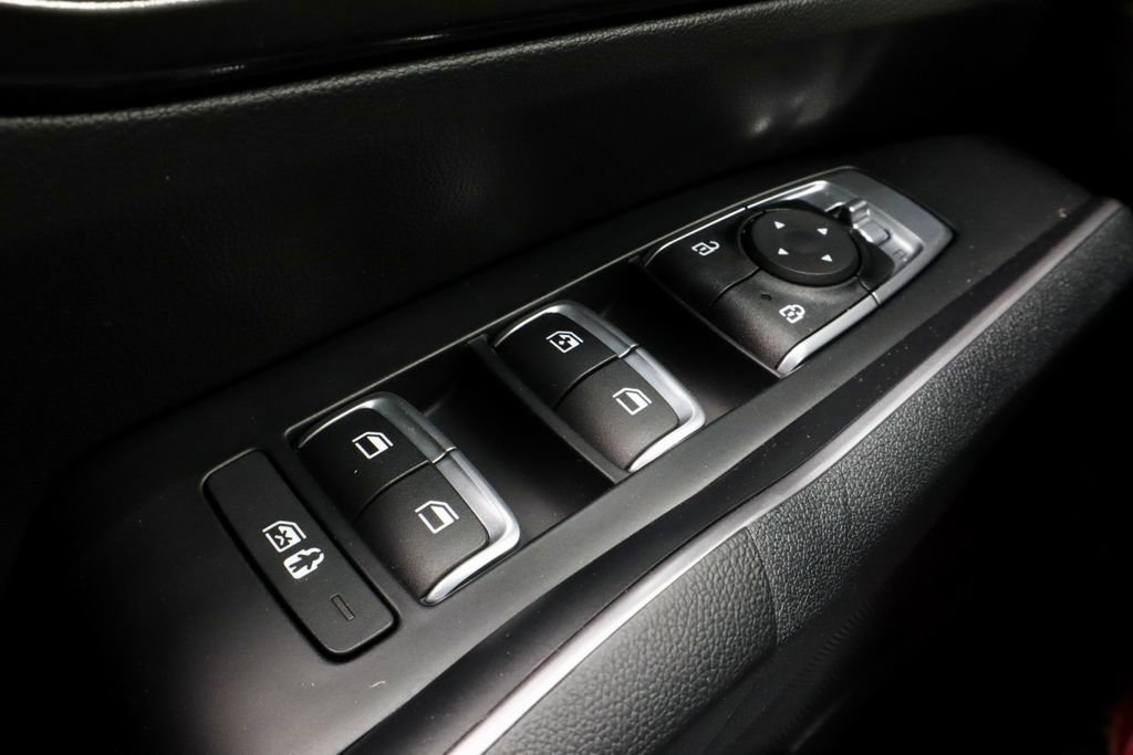 Used 2023 Kia Sorento LX FWD image 26