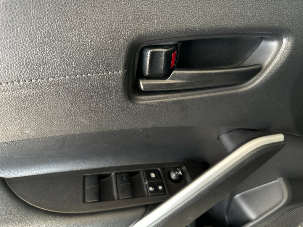 Used 2026 Toyota Corolla Cross LE FWD image 10